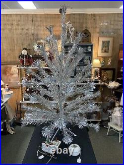 6' Aluminum Tree Sapphire By Regal 5265 With Box