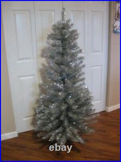 Aluminum Christmas Tree 5ft New In Box (not Vintage) With Stand