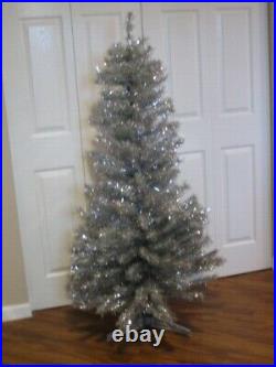 Aluminum Christmas Tree 5ft New In Box (not Vintage) With Stand