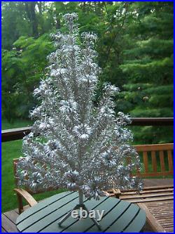 Collector's Sweet! Vtg 4ft Retro Silver Evergleam Fountain Aluminum Xmas Tree