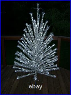 Collector's Vtg 6 Ft Retro Silver Evergleam Frosty Fountain Aluminum Xmas Tree