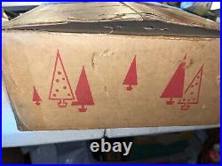 Evergleam 4ft 58 branch Aluminun Christmas tree Pompom Withsleeves/stand Orig. Box