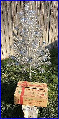 Evergleam Aluminum 4 Ft Silver Fountain Pom Pom Christmas Tree 58 Branches