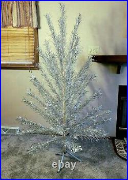Evergleam Aluminum Christmas Tree 6ft. 46 Swirl Branches