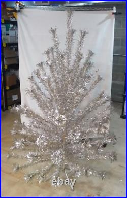 MCM Evergleam 6' Stainless Aluminum Christmas Tree 93 Branches WithBox