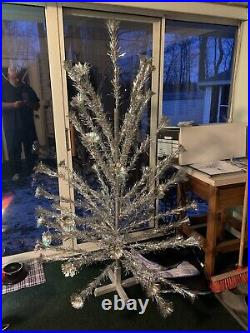 Metal Trees Corp Silver Christmas Tree
