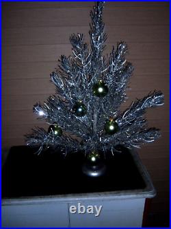 Nice Collector Vtg 2.5 Ft Retro Silver Holi-gay Stainless Aluminum Xmas Tree#102