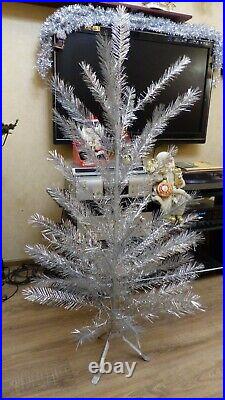 Retro Vintage Aluminum Christmas Tree with Shiny Silver Feathers. 140 cm 55 in