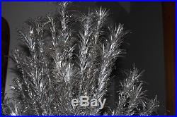 SPECTACULAR VINTAGE ALUMINUM SILVER CHRISTMAS TREE 7 FOOT 150 BRANCHES WithSTAND