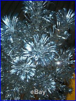 Sharp Collector's Vtg 4ft. Aluminum Evergleam Stainless Silver Christmas Tree