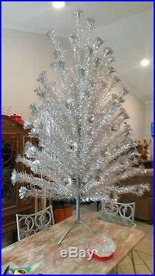 United States Silver Tree Co. Reynolds 7ft. Aluminum Christmas Tree Pom-pom