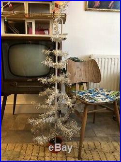 VINTAGE 1950's /1960's SKINNY SILVER TINSEL WIRE FRAMED CHRISTMAS TREE