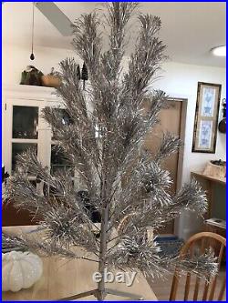 VINTAGE 4 foot SILVER Alum CHRISTMAS TREE POM POM With 1940s To 1960s Ornaments
