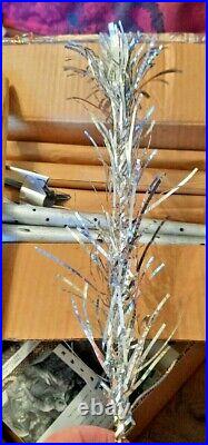 VINTAGE Aluminum Christmas Tree 4' Sparkler Pom Pom Star Band Co 443-COMPLETE