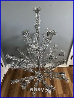 VINTAGE Christmas Pine 4 FT Aluminum POM POM 31 Branch TREE with STAND & BOX