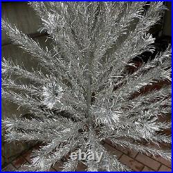 VINTAGE PECO ALUMINUM CHRISTMAS TREE 6 FT 89 Of 91 BRANCHES POMPOM SILVER C26L