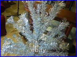 VINTAGE SPARKLER POM-POM 4' SILVER ALUMINUM 52 BRANCH CHRISTMAS TREE withBOX EUC