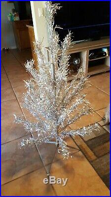 VIntage Silver Aluminum Christmas tree 4