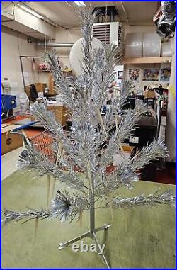 VTG Made In USA The Sparkler Pom-Pom Aluminum Christmas Tree 3 feet 25 branches