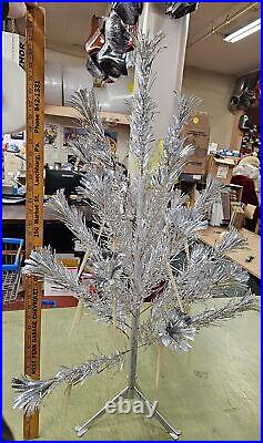 VTG Made In USA The Sparkler Pom-Pom Aluminum Christmas Tree 3 feet 25 branches