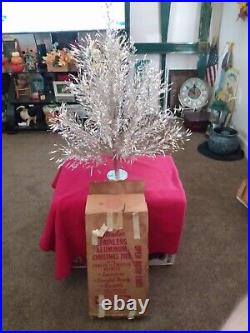 Vintage 19 Branches Aluminum Christmas Tree in Box Mud Century Modern MCM Retro