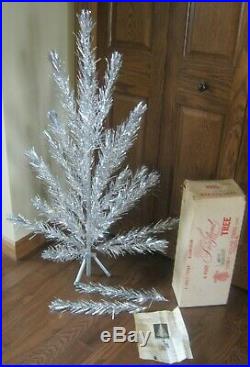 Vintage 4' Aluminum Christmas Tree with Box Fairyland by Craft House #5004 Silver
