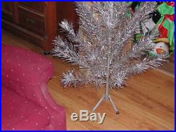 Vintage 4 Ft Silver Aluminum Fairyland Christmas Tree #5004 In Box