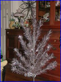 Vintage 4 Ft Silver Aluminum Fairyland Christmas Tree #5004 In Box