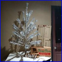Vintage 4 ft Pom Pom THE SPARKLER Aluminum Christmas Tree, Star Band Co