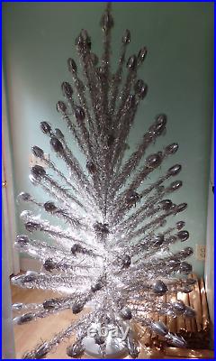 Vintage 6.5 ft Aluminum Silver Christmas Tree 127 Branches with Stand READ BELOW