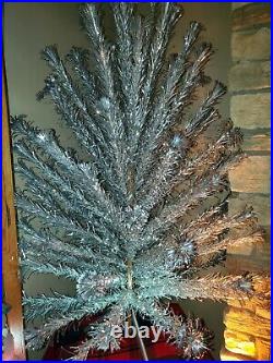Vintage 6' Aluminum Christmas Tree with Sleeves & Box 94 Limbs