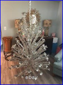 Vintage 6 ft, 91 branch, The Sparkler Pom Pom aluminum Christmas tree, complete