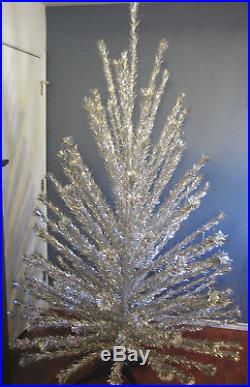 Vintage 8 Foot 121 Branch Evergleam Silver Aluminum Christmas Tree ...