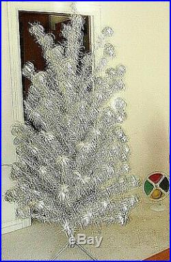 Vintage 8' Silver Aluminum Christmas Tree 121 Branches WithPOMS Color Wheel & Base