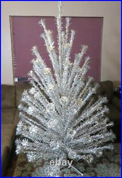 Vintage Alcoa Aluminum Christmas Tree 7 Ft Silver 121 Branches Pom Metal Corp