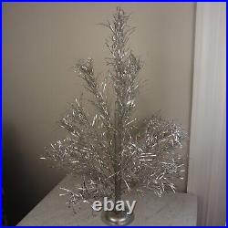 Vintage Aluminum 1965 Christmas Taper Tree in Original Box 2-1/2' 19 Braches