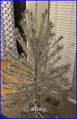 Vintage Deluxe Pom 91 Branch Aluminum 6 Ft Christmas Tree in Box COMPLETE