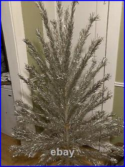Vintage Evergleam 6' Silver Aluminum Christmas Tree 94 branches 6ft Color Wheel