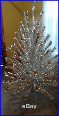 Vintage Evergleam Model 4606 Silver Aluminum Christmas Tree, 6 FT, 94 Branches