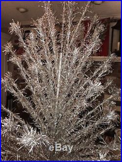 Vintage Evergleam Silver Aluminum 7 ft 100 branch Christmas Tree Original Box