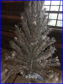 Vintage Evergleam Stainless Aluminum 4' Christmas Tree Frosty Box mid Century