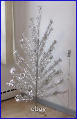 Vintage PECO Aluminum Christmas Tree 6' FT (5' 10) 46 Branch 1960's Pom Pom
