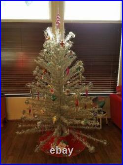 Vintage Pom Pom 6 ft Aluminum Christmas Tree, Color Wheel & Rotating Stand