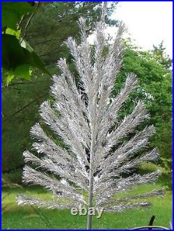 Vintage SPARKLER POM POM Medallion Aluminum Christmas Tree Star-Band 6 Ft GREAT