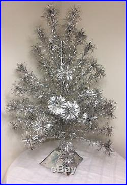 Vintage Silver Aluminum 4 Foot Christmas Tree 4' Pom Pom Silver Forest WithBase