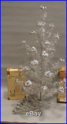 Vintage Silver Aluminum Christmas Tree 4 1/2 Feet Tall Boxed