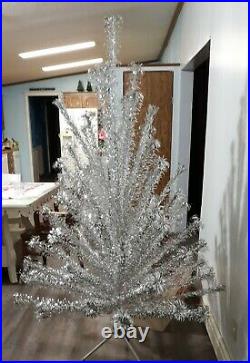Vintage Silver Aluminum Christmas Tree 6 1/2 Box All Branches, Sleeves, Stand