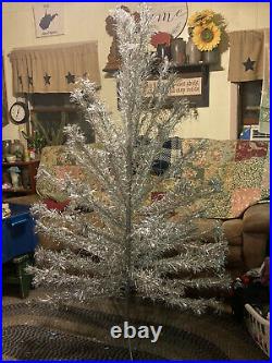 Vintage Silver Aluminum Christmas Tree 6 Ft 85 Branches