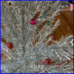 Vintage Silver Forest Aluminum Christmas Tree 5 1/2 Feet Original Box MCM