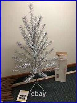 Vintage Silver Glow Aluminum Christmas Tree Box 6 Feet Tripod Stand Instructions
